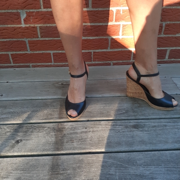 Black wedges size 9 US 40 EUR - Picture 3 of 8